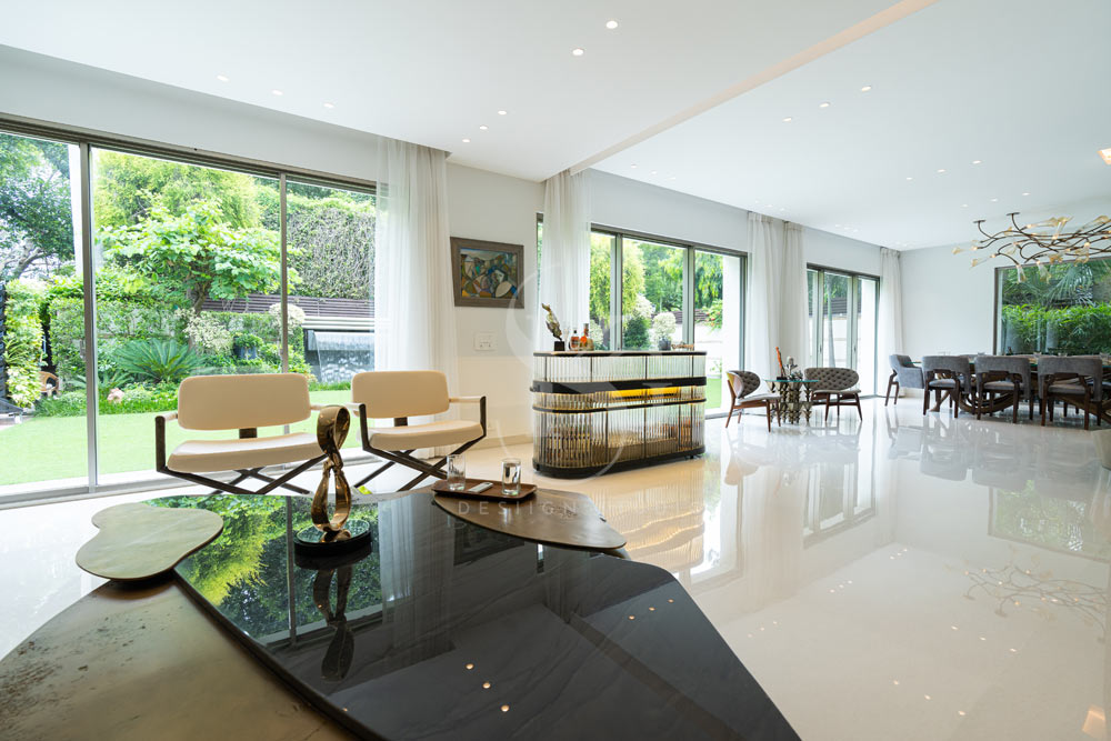 spacious-modern-living-area-interior-design